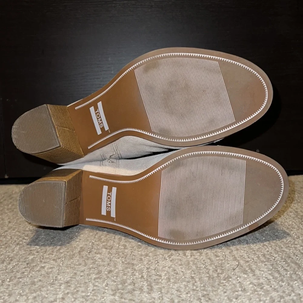 Toms Lunata (Block Heel) Bootie size 9.5 Tan Brown - Picture 4 of 9